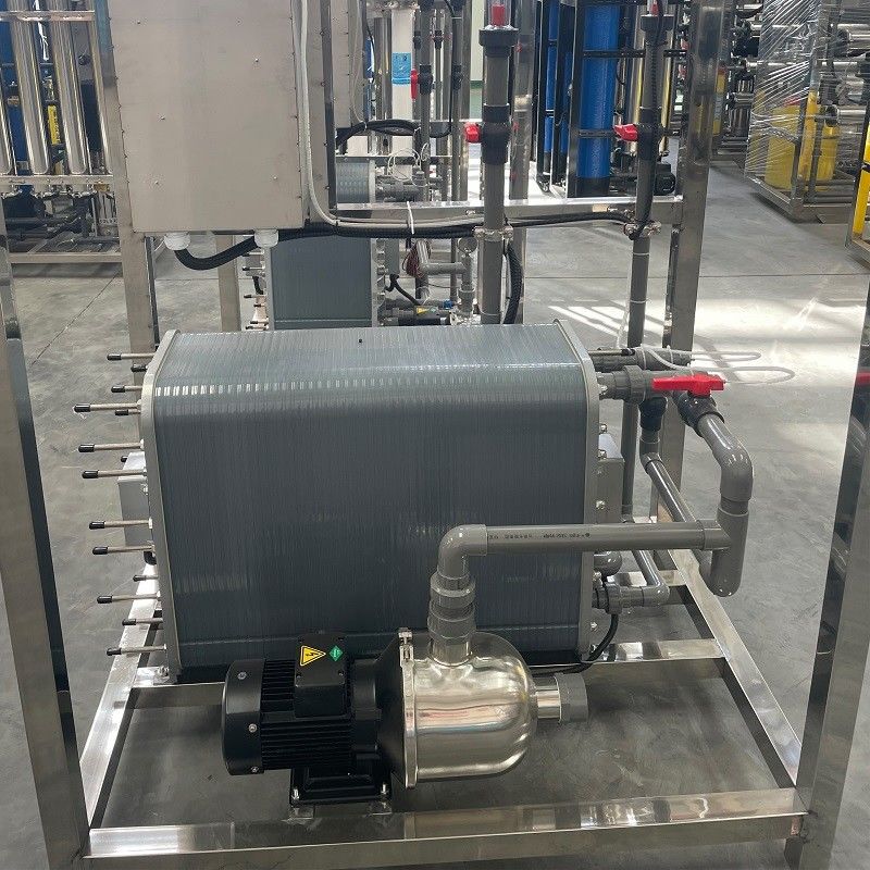 Système de filtration de l'eau pour hôpitaux médicaux RO EDI 300 kg 1500*600*1500 mm Filtration