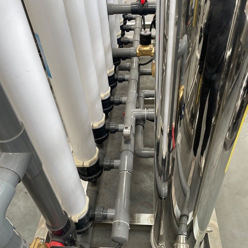 Machine de traitement de l'eau à ultrafiltration de haute capacité 5000L/h pour la production de tissus