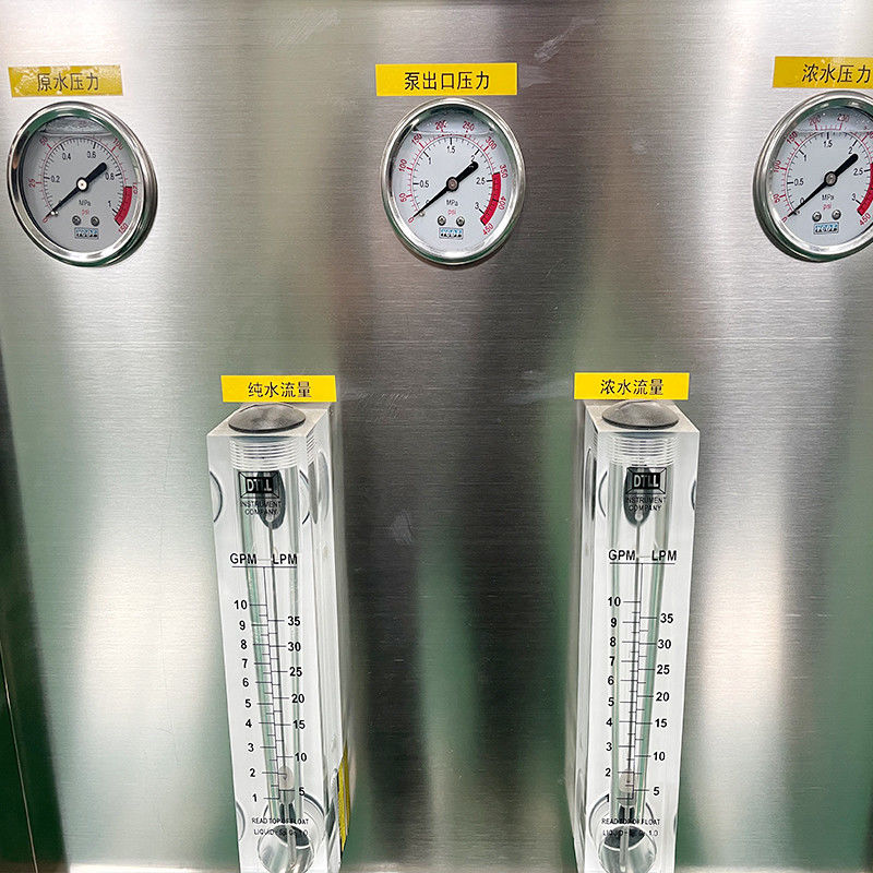 Centrale d'eau RO entièrement automatique de 1000L / h pour équipement de purification de l' eau potable des hôtels