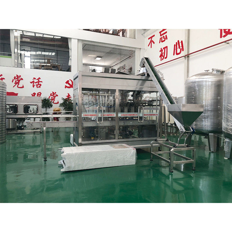 Machine de remplissage d'eau en conserve ligne de production entièrement automatisée pour les magasins de boissons alimentaires