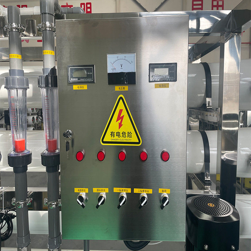 Machines de traitement de l'eau saline par puits de forage avec filtre à osmose inverse en coque en bois