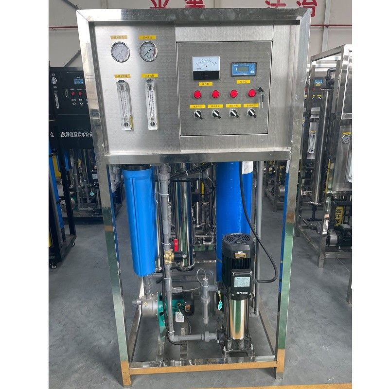Système de purification de l'eau par filtre à osmose inverse mini avec une productivité de 500 L/heure