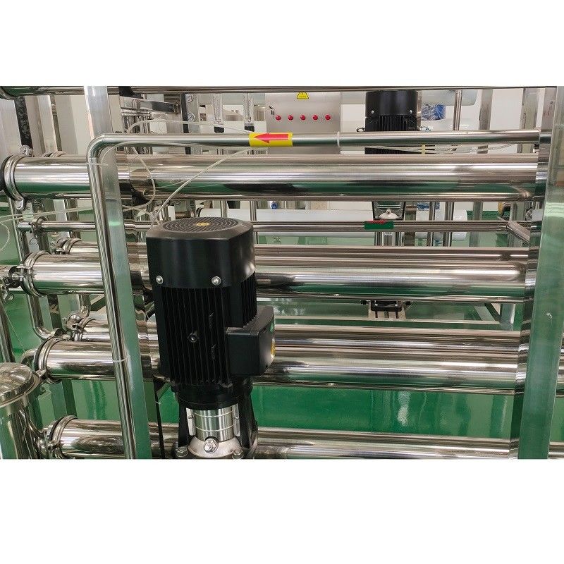 Température de l'eau 10-40C Équipement de purification de l'eau 2TPH avec traitement RO en deux étapes