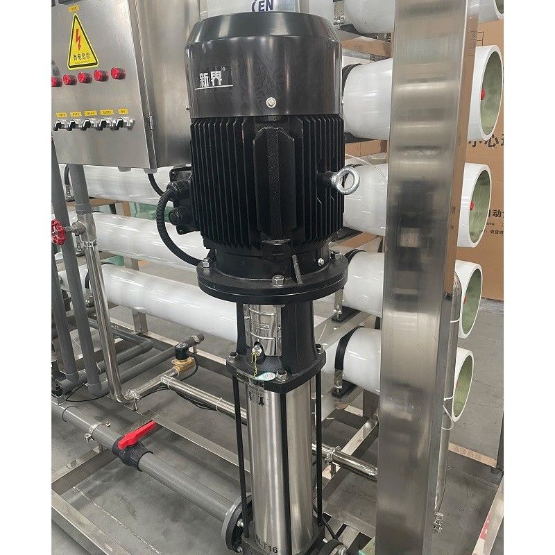 1500*600*1500mm 380V/1.5Kw usine d'eau RO pour 10000LPH solution de système d'osmose inverse