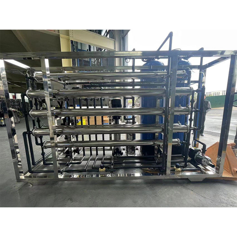 Équipement de purification d'eau RO industriel de 2 T/H avec composants de base de pompe de 380 V/1,5 kW