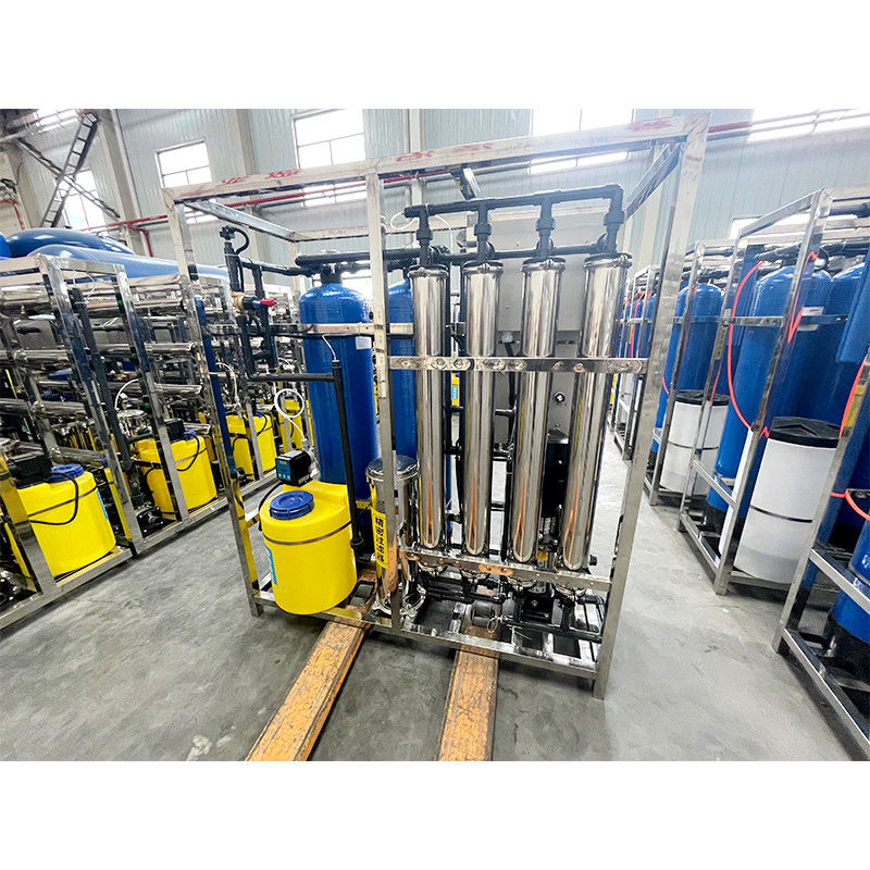 Équipement de purification d'eau RO à deux étapes pour le traitement de la désalinisation de l'eau de mer
