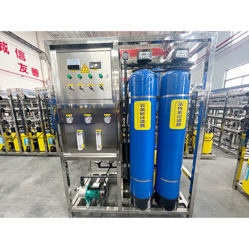 Système de purification de l'eau pour la production d'eau minérale