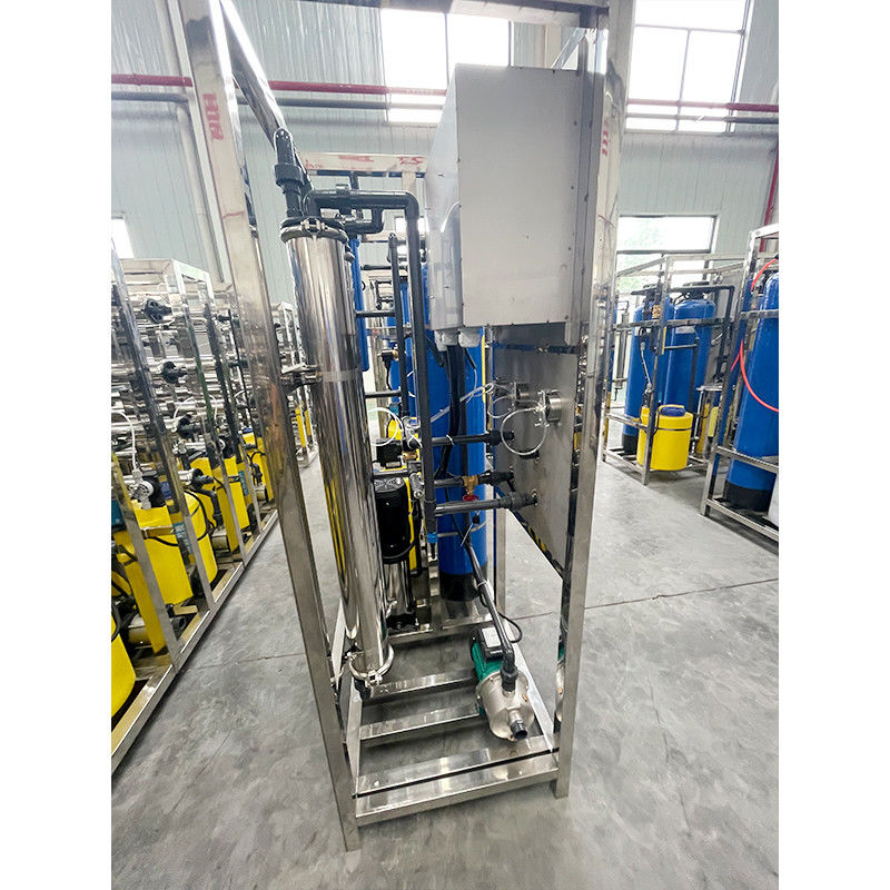 Système de purification de l'eau pour la production d'eau minérale
