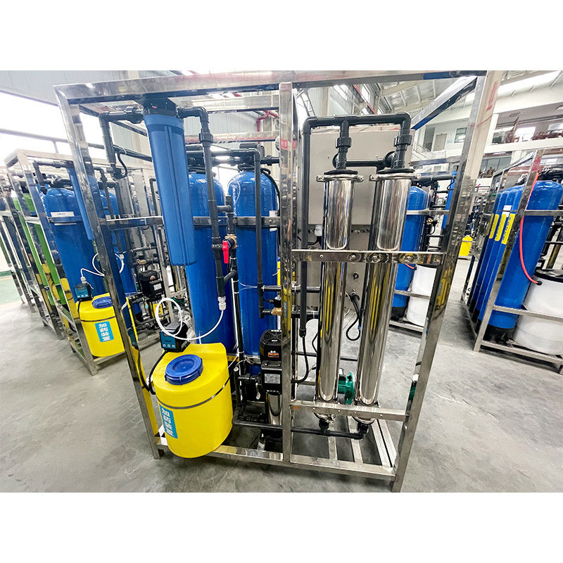 240 kg 250 LPH 500 LPH Équipement de filtration de l'eau par osmose inverse pour la machine de traitement de l'eau