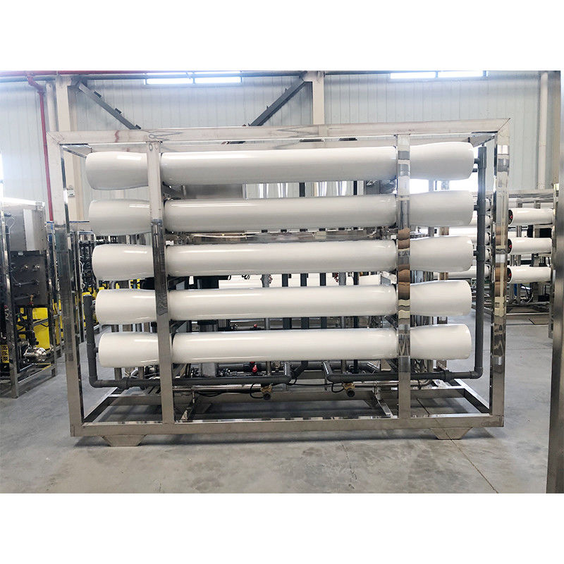 Équipement de filtration de l'eau par osmose inverse avec 1