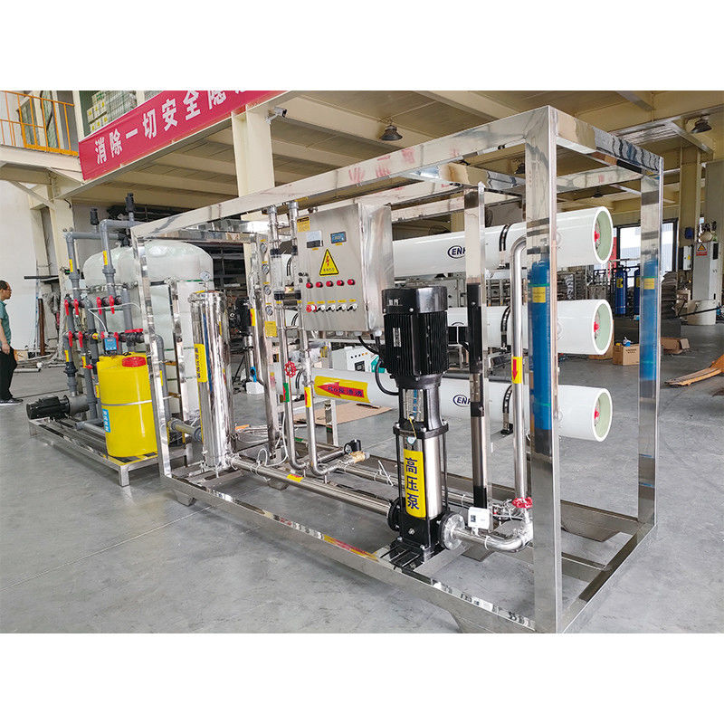 6000LPH usine commerciale de filtration de l'eau pour la filtration industrielle par osmose inverse