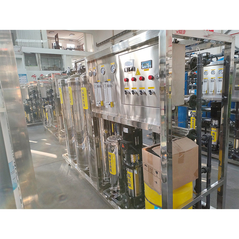 2000LPH usine commerciale de filtration de l'eau pour une productivité et une capacité élevées 2000L/heure