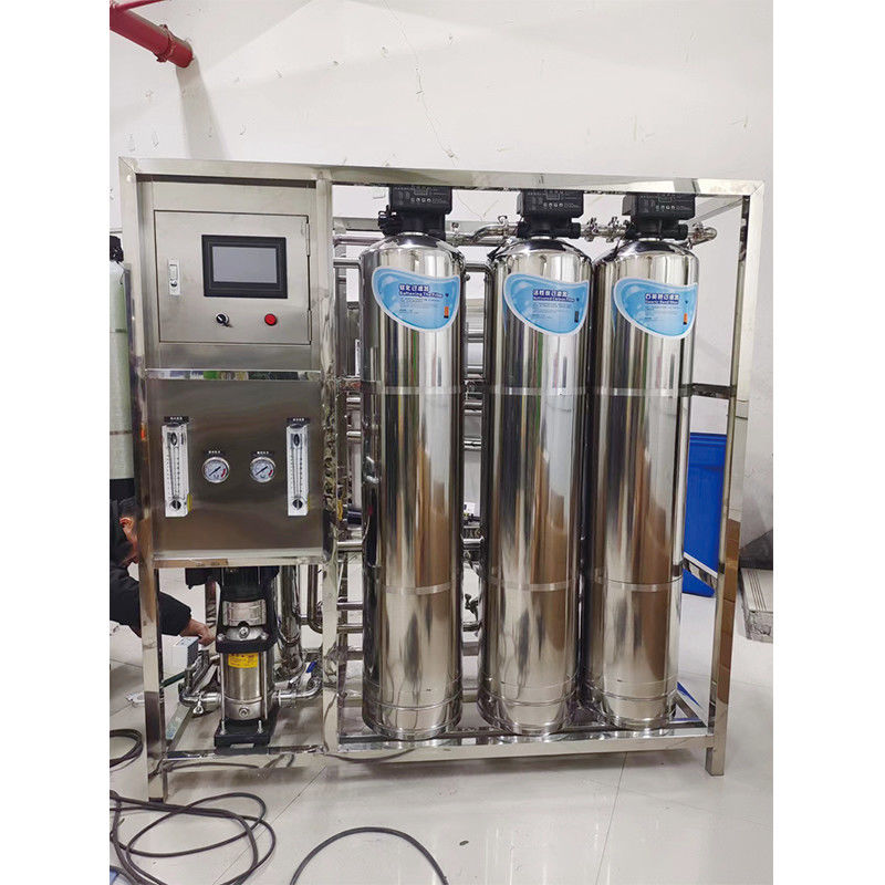 Système de traitement de l'eau RO de désionisation pour la production d'eau pure dans le secteur commercial